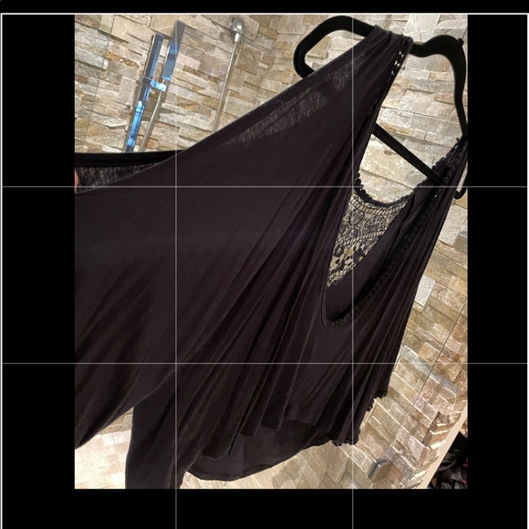 Open shoulder and open back top size S - Picture 2 of 16
